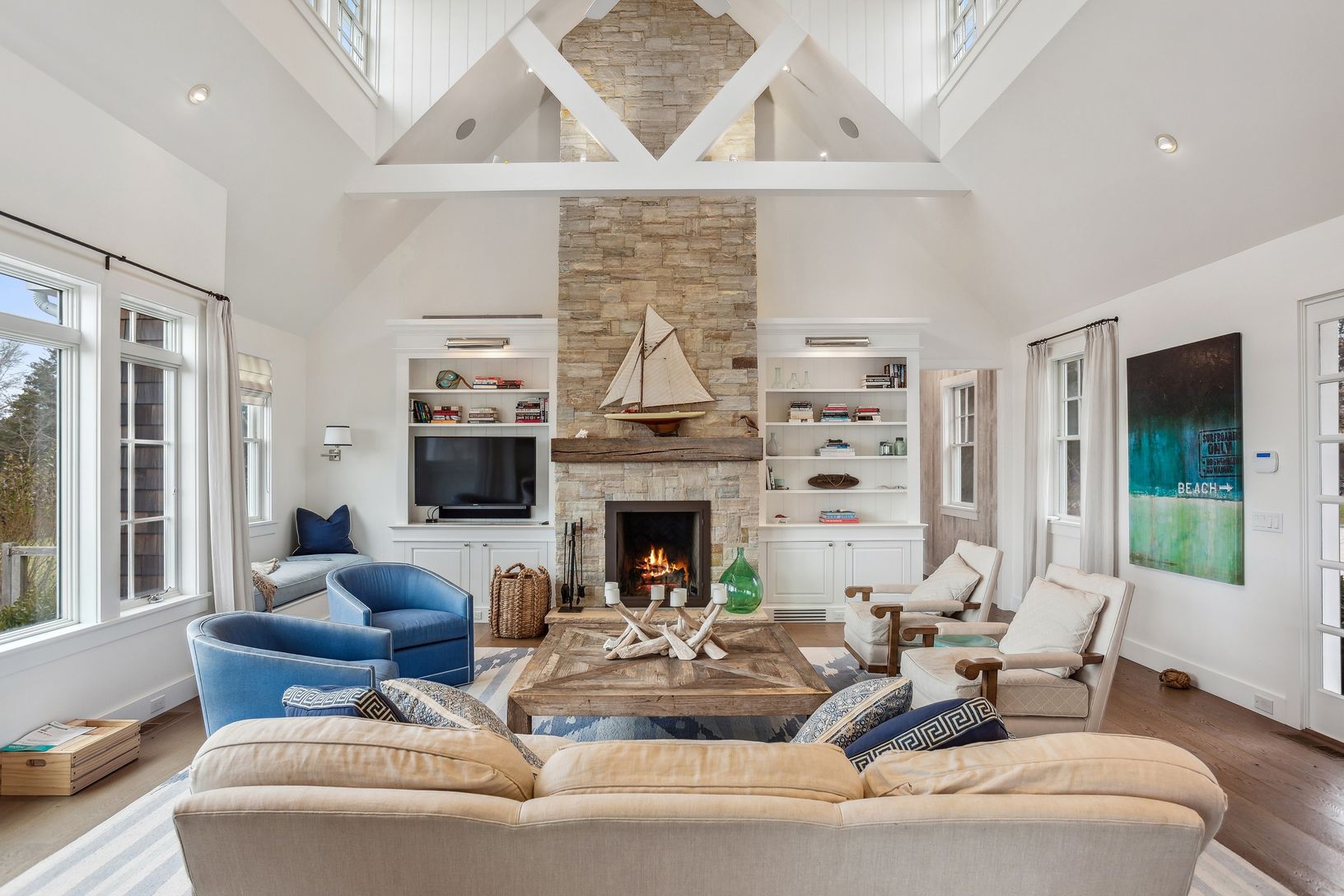  Lovely open plan coastal chic