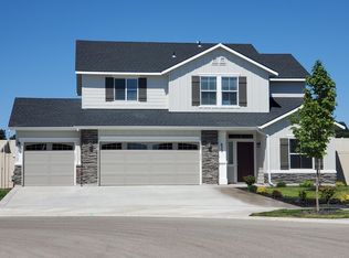 633 N Sevenoaks Ave, Eagle, ID 83616