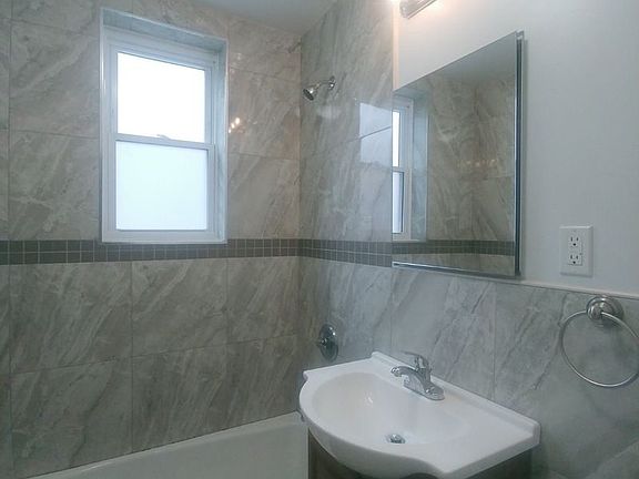 4th image of 39-43 47th Ave #1F