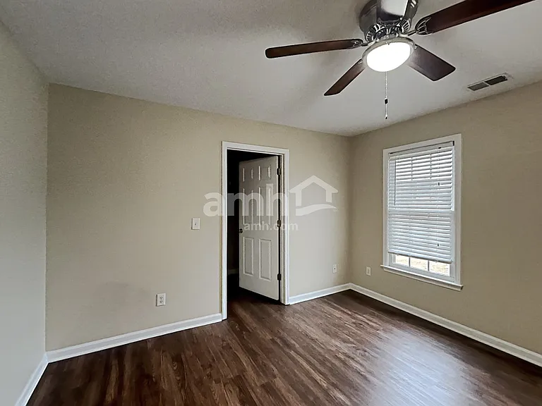 4524 Kingsgate Ct NW — Photo 19