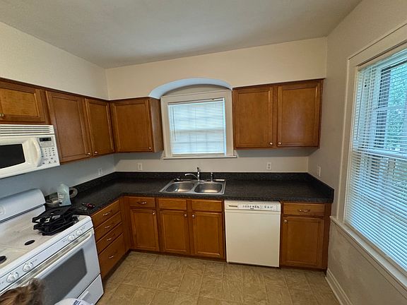 2nd image of 2109 Bayard Park Dr #B