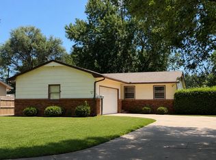 2015 E Idlewild St, Wichita, KS 67216