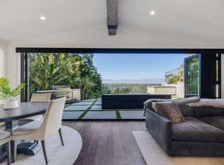 16725 Oak View Dr, Encino, CA 91436