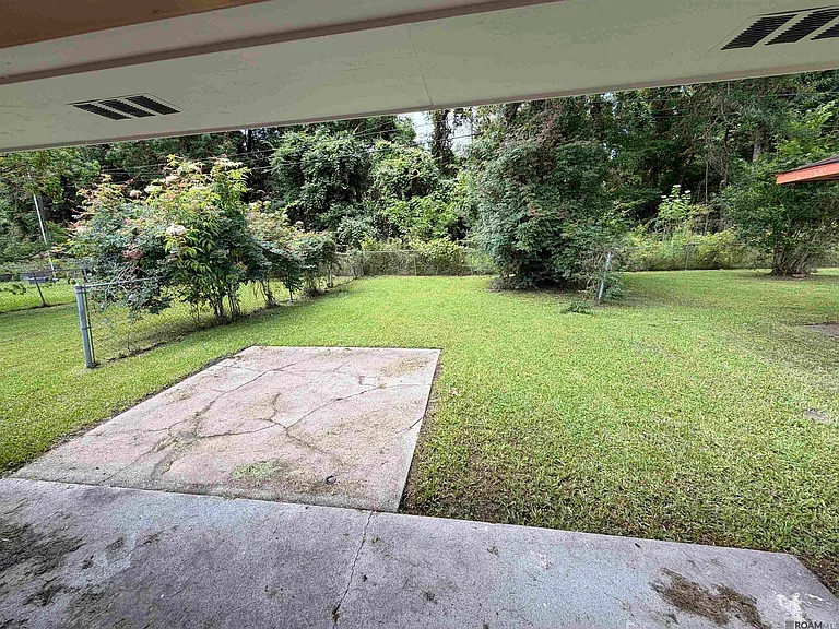 10050 El Scott Ave — Photo 16