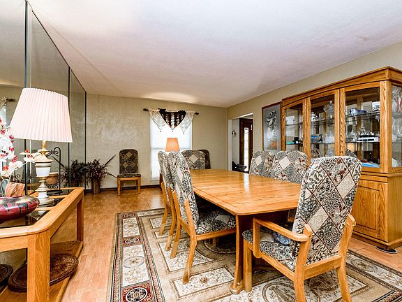 4th image of 43 Twin River Dr