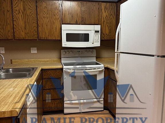 2nd image of 1170 N 18th St