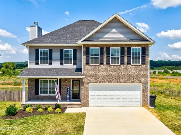 3005 Dominion Dr, Maryville, TN 37803