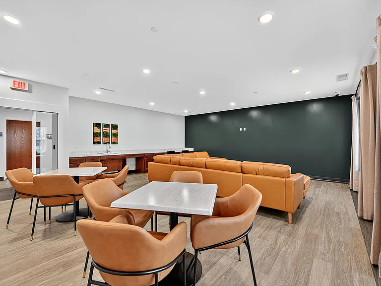 750 Tower Dr — Photo 18