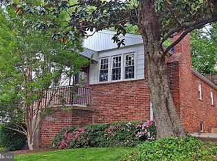 2129 Military Rd, Arlington, VA 22207