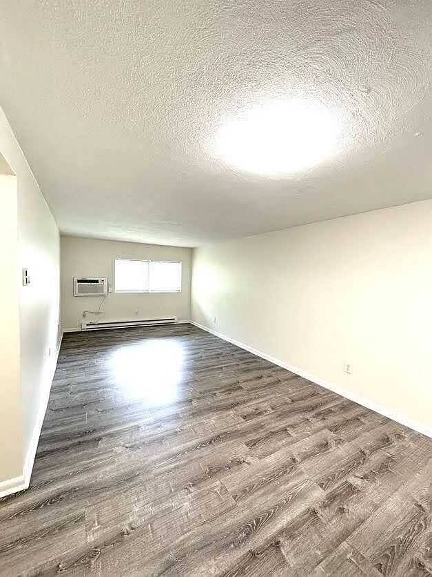 1 bed, $1,700 — Photo 3