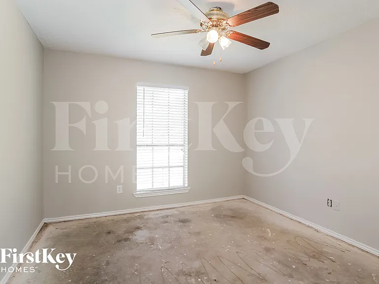 24119 Lone Elm Dr — Photo 12