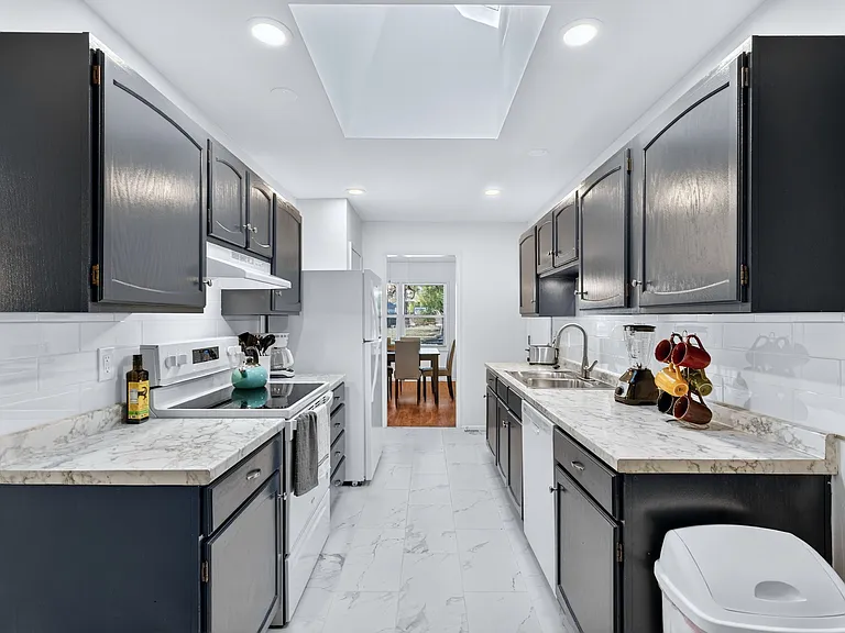 840 Gerald Ave — Photo 16