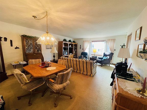 4th image of 4013 Vista Dr