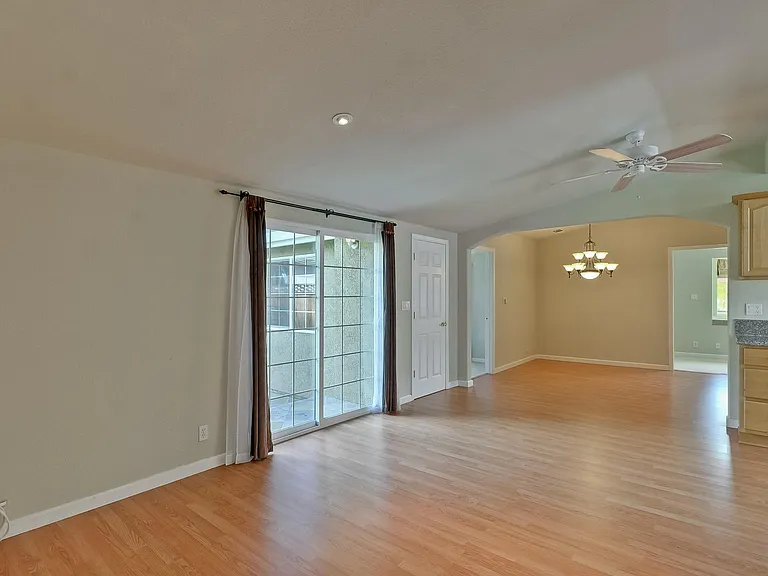 18701 Newsom Ave — Photo 11