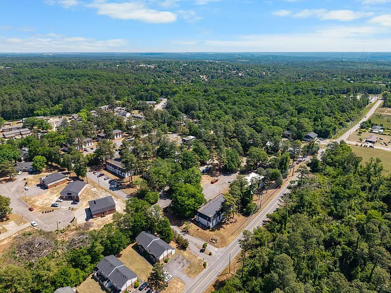 Pine Crest — Photo 46