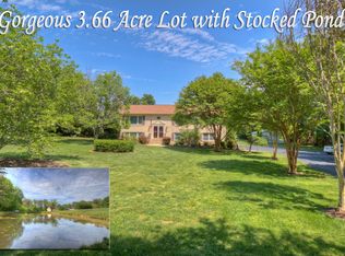 57 Autumn Dr, Stafford, VA 22556