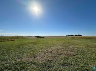 632 161st St, Luverne, MN 56156