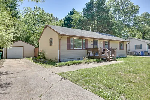 106 Woodhaven Rd Photo 1