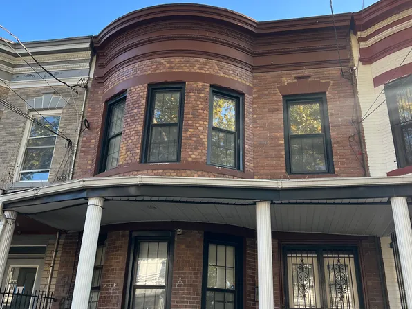 659 Georgia Avenue image 1 of 9
