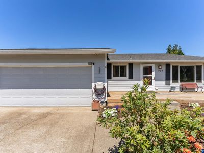 909 Delta Dr NE, Keizer, OR, 97303