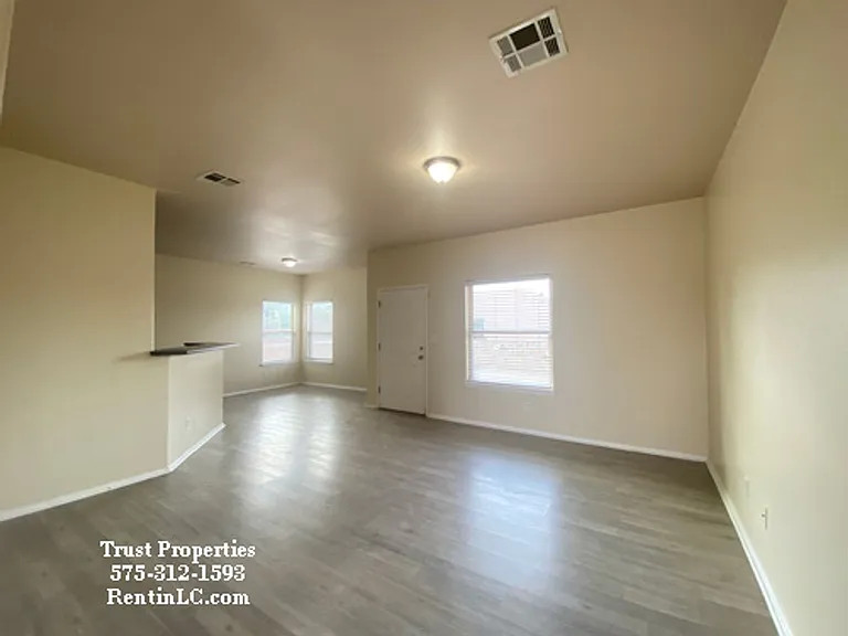 5565 Gobi Ln — Photo 2