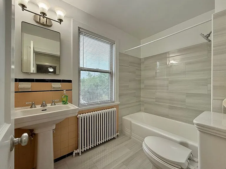 1400 Kenmore Ave #A5 — Photo 9