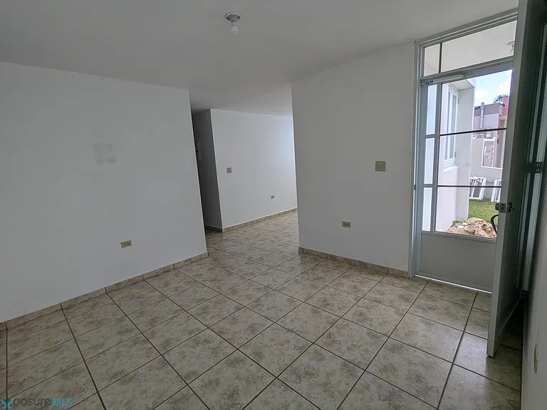 S23 Calle 10 Salinas Pr — Photo 7