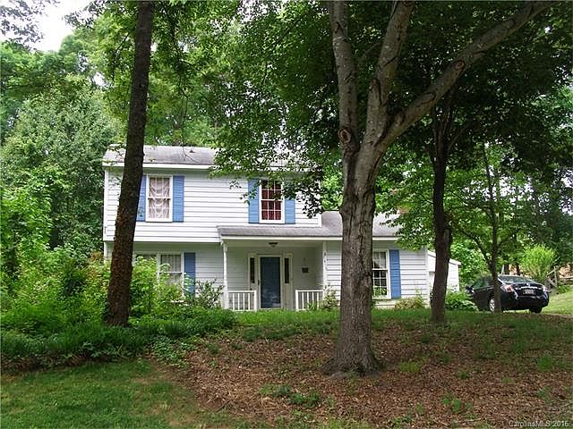 1st image of 7419 Beaufort Cres
