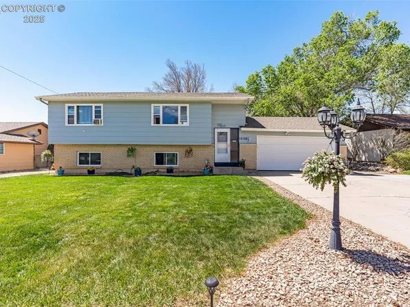 1030 Barr Ave, Canon City, CO 81212