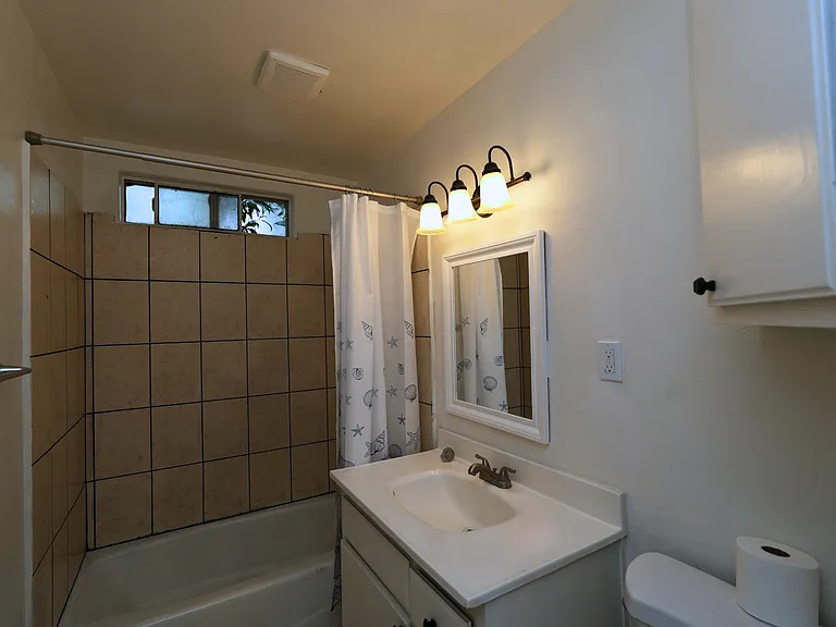 8115 E 3rd St #3 — Photo 10