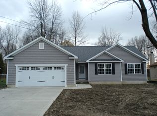 8146 Bellflower Rd, Mentor, OH 44060