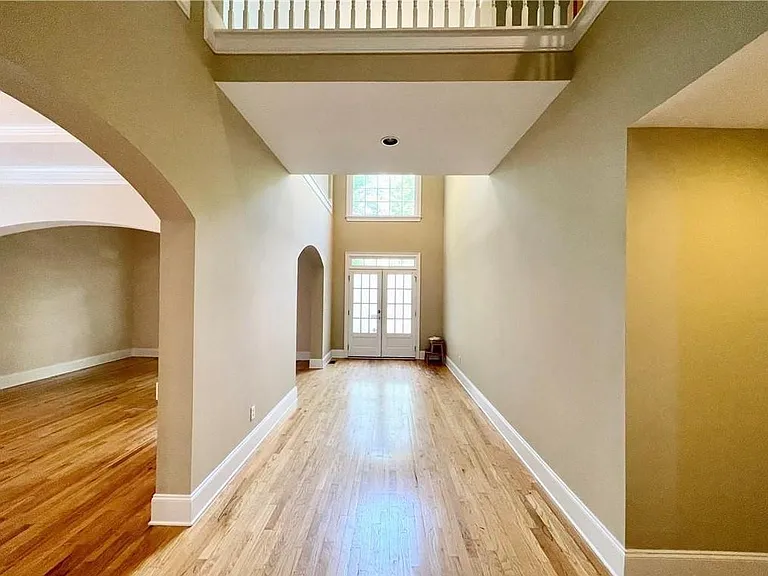455 Wembley Cir — Photo 16