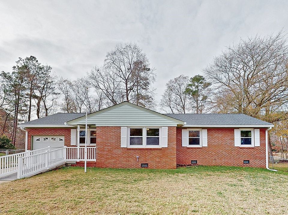 Welcome to 155 Linbrook Dr! 