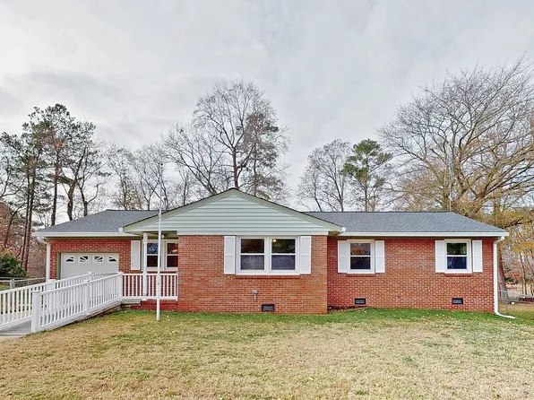155 Linbrook Dr, Newport News, VA 23602