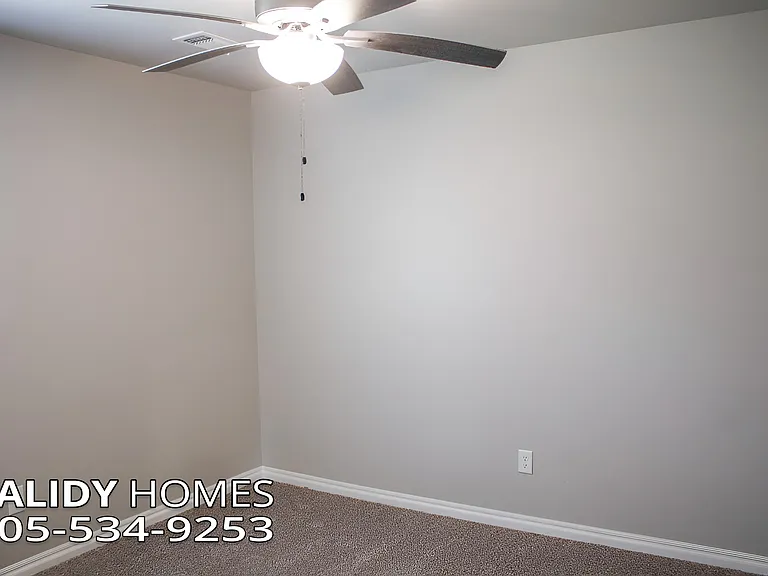 800 Bison Crossing Dr — Photo 20