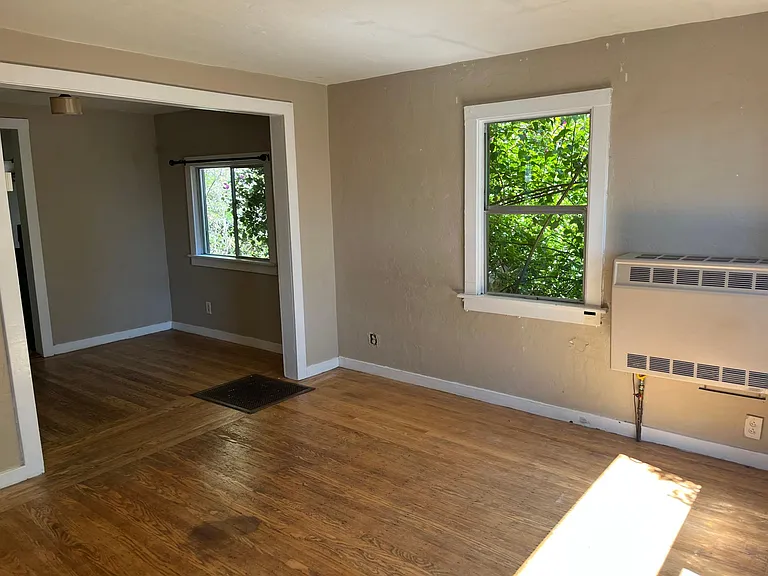 Living/dining rooms