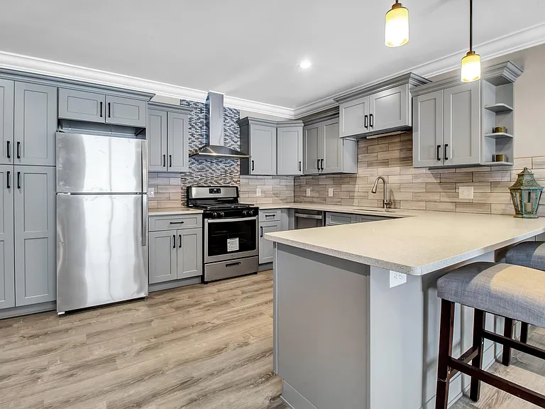 11290 Broadway St — Photo 9