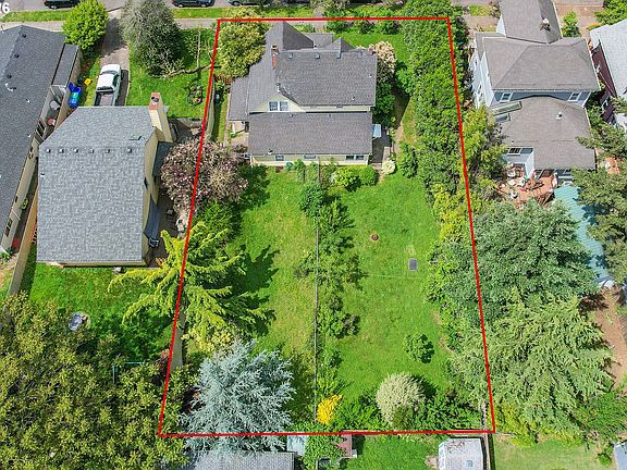 2nd image of 542 NE 80th Ave