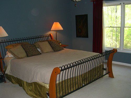 3rd image of 225 Park Meadows Dr