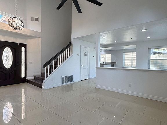 4th image of 13632 Cabrillo Ct