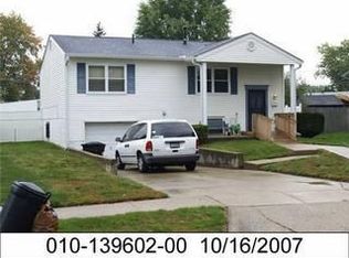 608 Frazier Rd N, Columbus, OH 43207