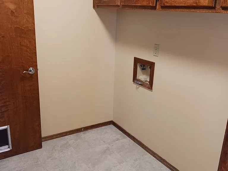 708 Highland Dr — Photo 17
