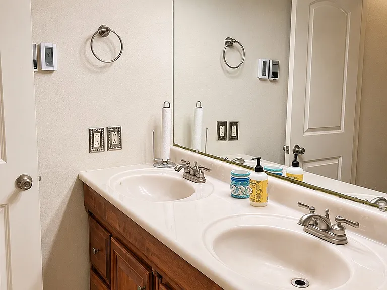 Bathroom double sink detail