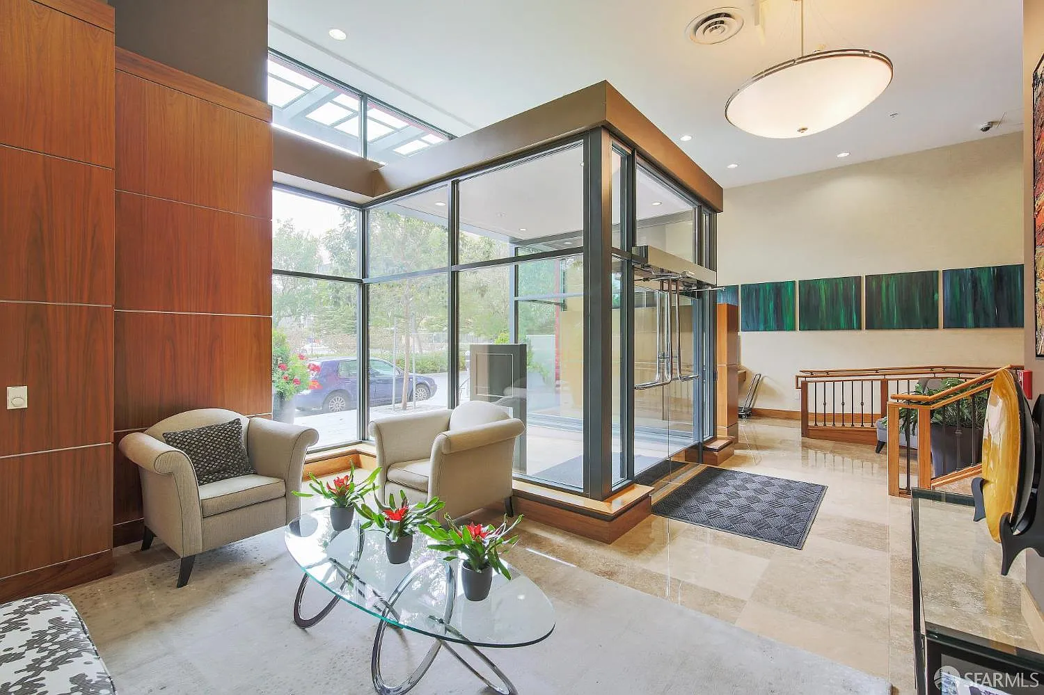 1 bed, 1.0 bath, 922 sqft, $6,290 — Photo 4