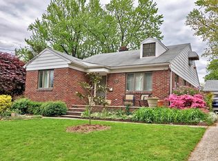 717 Oakland Ave, Staten Island, NY 10310