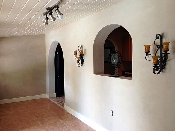 4th image of 1402 Dorsett Pl