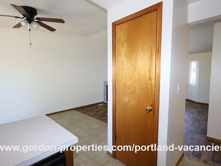 9641 SE Schiller St — Photo 13