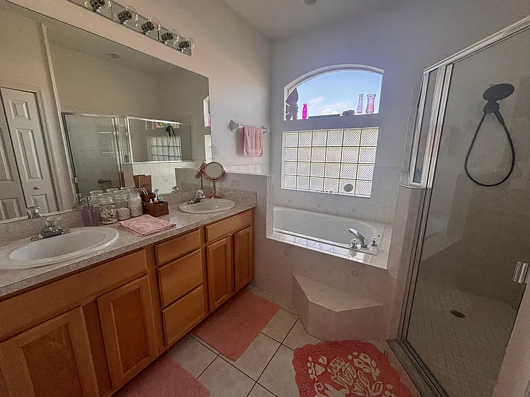 399 Renaissance Ave — Photo 19