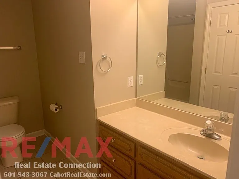 35 Reno Dr — Photo 11