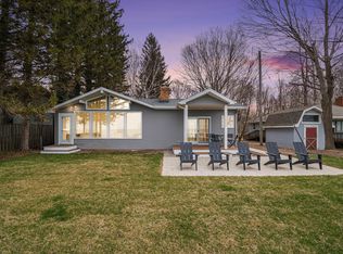 1184 Cherry Dr, South Haven, MI 49090